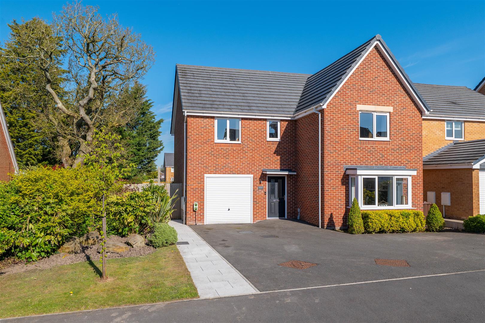 4 bed property in Methuen Drive, Preston